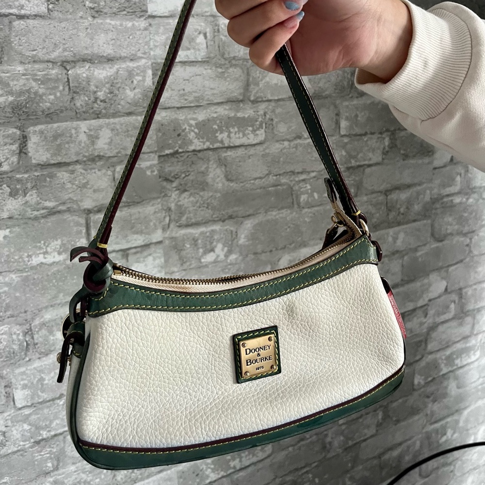 vintage Dooney&Bourke handbag